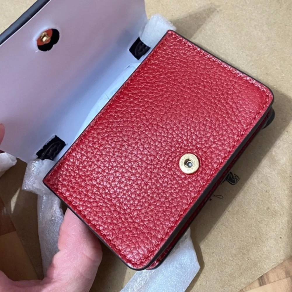 🚫SOLD🚫💯🆕Coach mini wallet on chain/mini crossbody bag - Picture 3 of 12